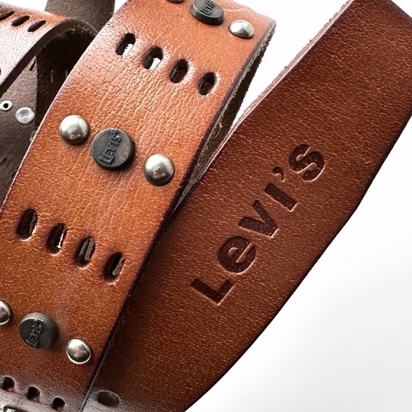 Sold - Picture 2 of 6